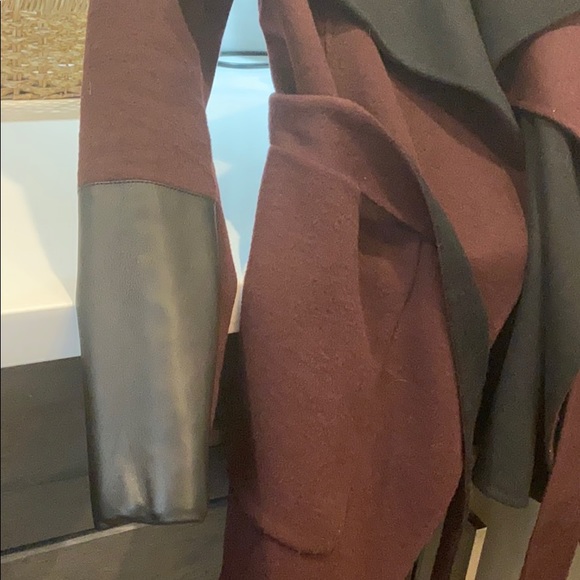 Fall Jacket BCBG Maxazria - Picture 2 of 5